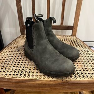 Blundstone Chelsea Boots